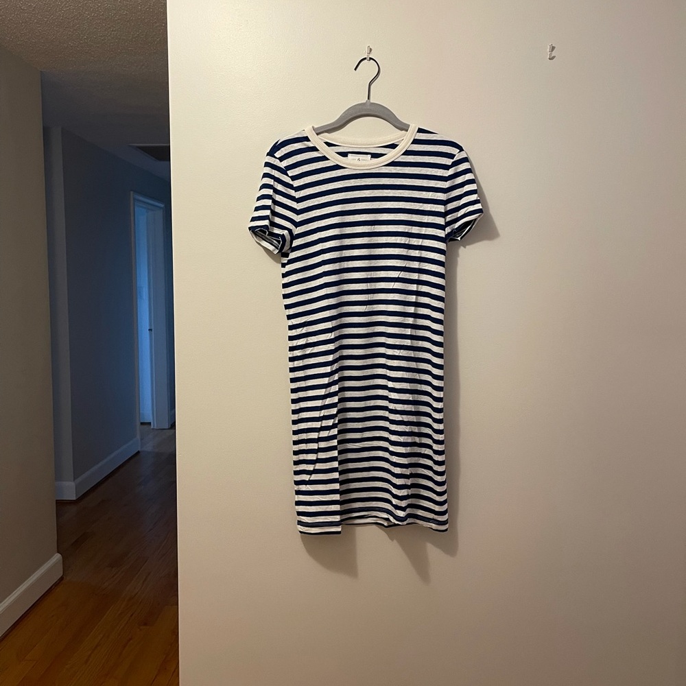 Lou & Grey tee shirt dress